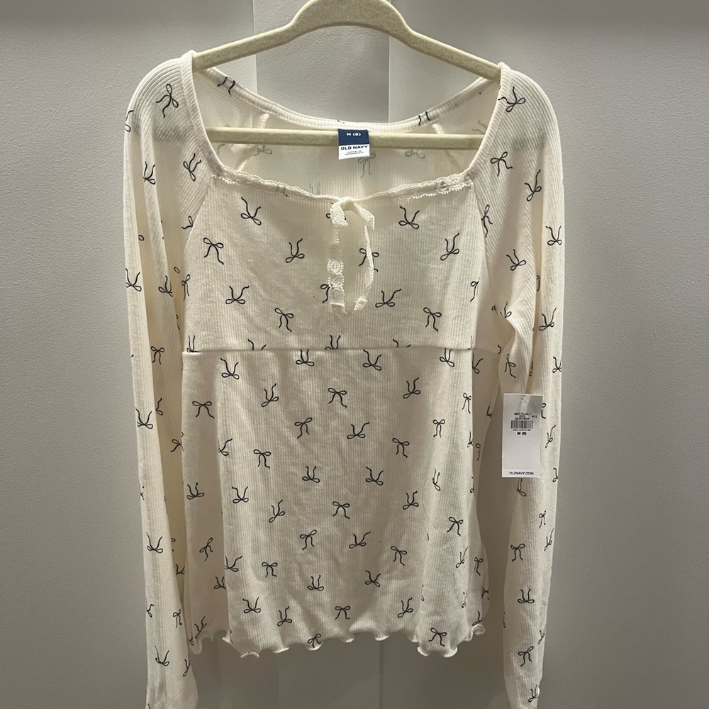 Girls top with cute bows